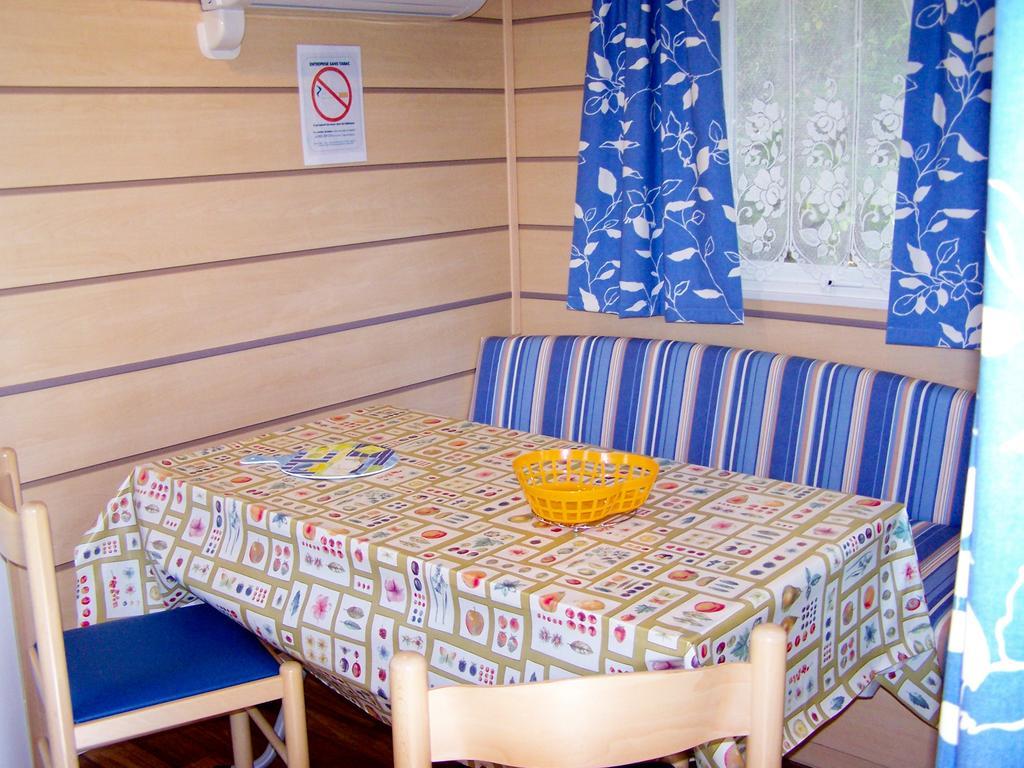 Hotel Le Bourdieu Durfort  Pokoj fotografie
