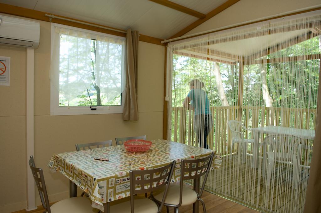 Hotel Le Bourdieu Durfort  Pokoj fotografie